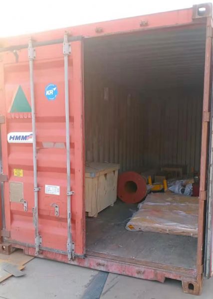 为厄瓜多尔客户制作的起重机，顺利装柜完成，发往海外！(图2)